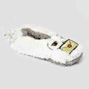 NWT Harry Potter Fluffy Hedwig Slippers women 8-10 M/L